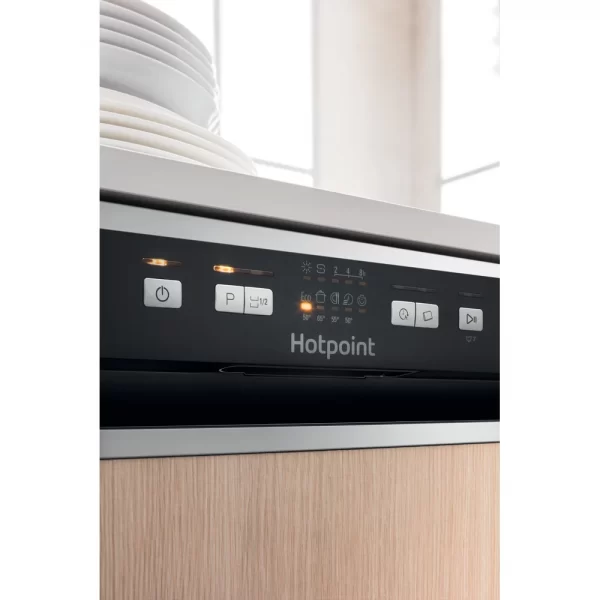Hotpoint Semi Integrated Dishwasher | HBC2B19X