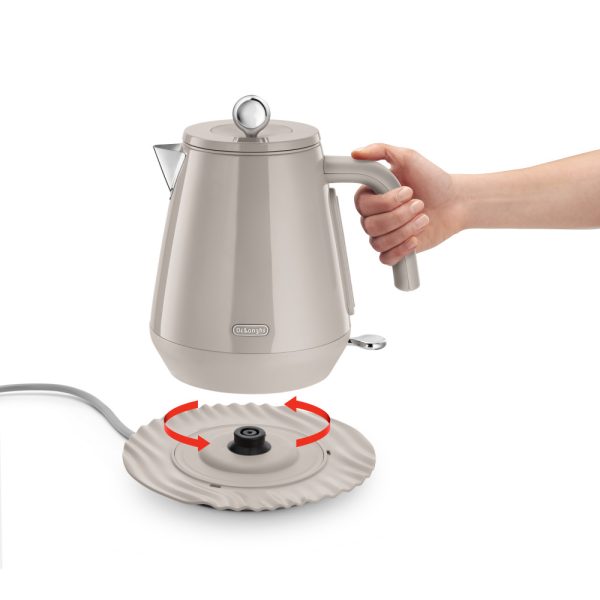 DeLonghi Eclettica Rapid Boil Kettle | Beige | KBY3001.BG