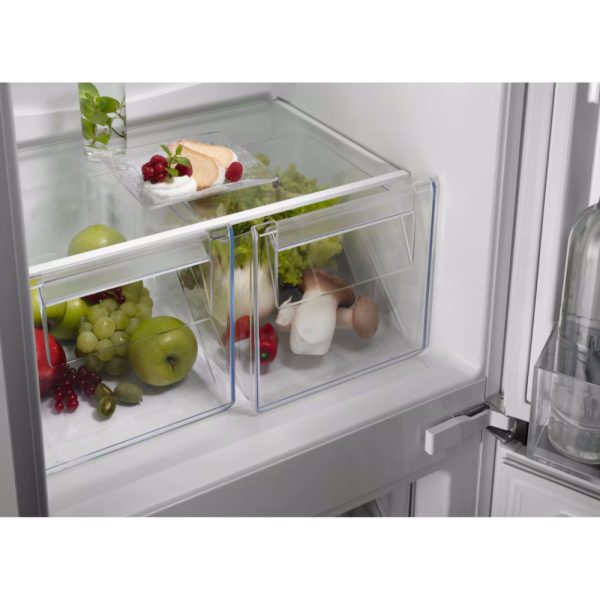 AEG Integrated 70/30 Fridge Freezer | OSC6N18IES
