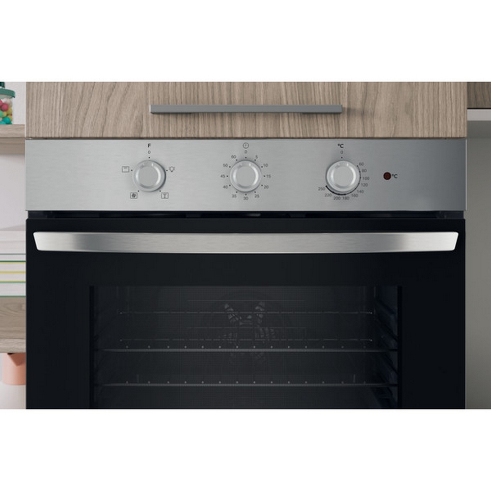 Indesit Built-in Single Oven | Inox | IO233XUK Indesit Built-in Single Oven | Inox | IO233XUK