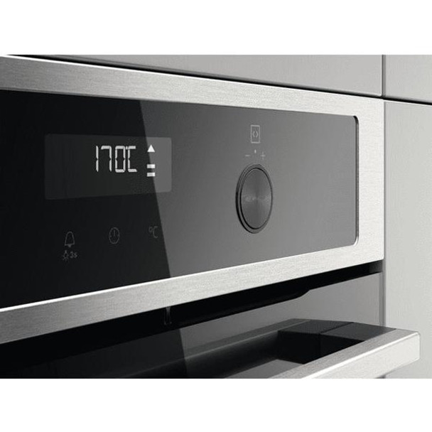 Zanussi Built-In Pyrolytic Single Oven | Stainless Steel | ZOPNX6X2 Zanussi Built-In Pyrolytic Single Oven | Stainless Steel | ZOPNX6X2