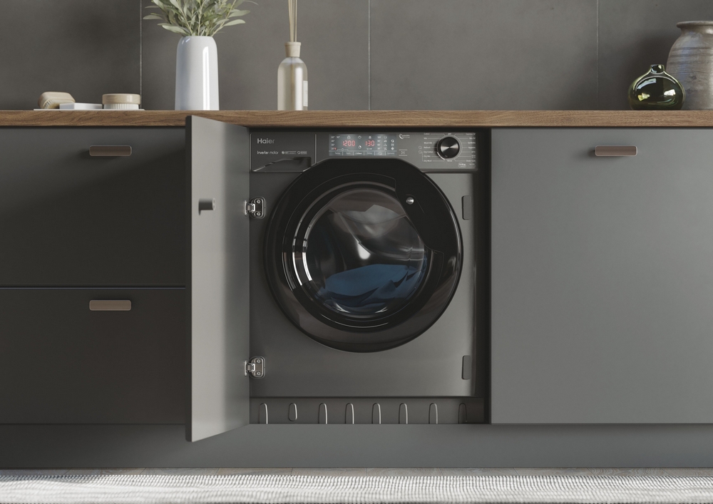 Haier Integrated 9kg Washer/Heat Pump Tumble Dryer I 5kg Dry I HWDQ90B416FWBR Haier Integrated 9kg Washer/Heat Pump Tumble Dryer I 5kg Dry I HWDQ90B416FWBR